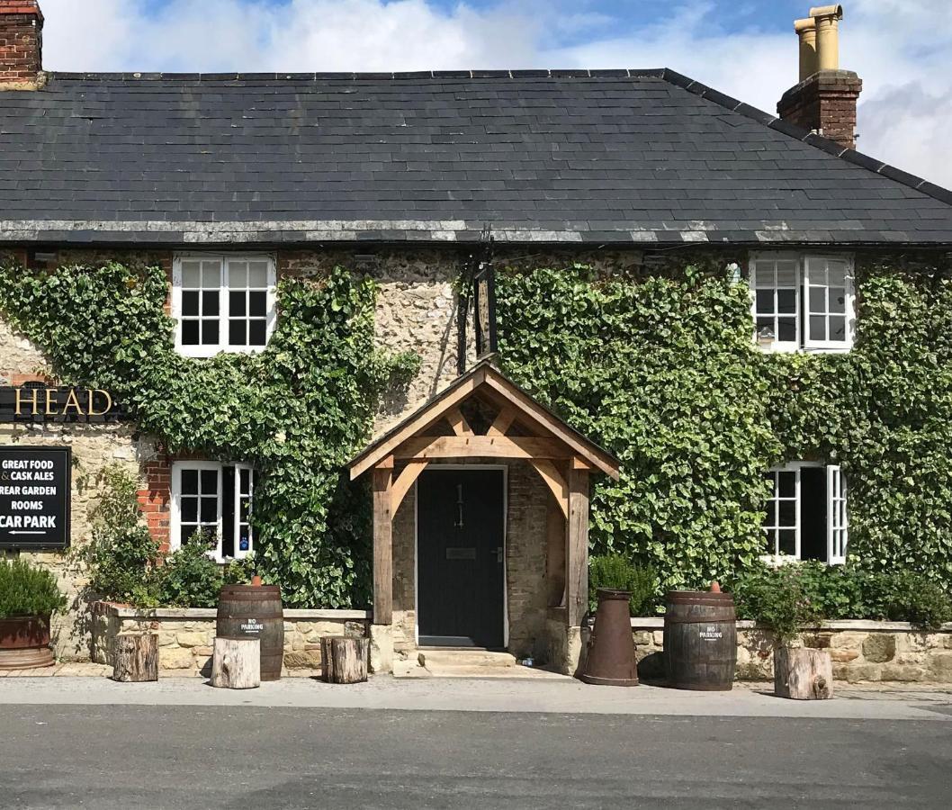 The Queen'S Head At Broad Chalke Exterior photo